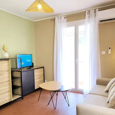 Appartement Renove, Clim, Wifi, Parking Proche